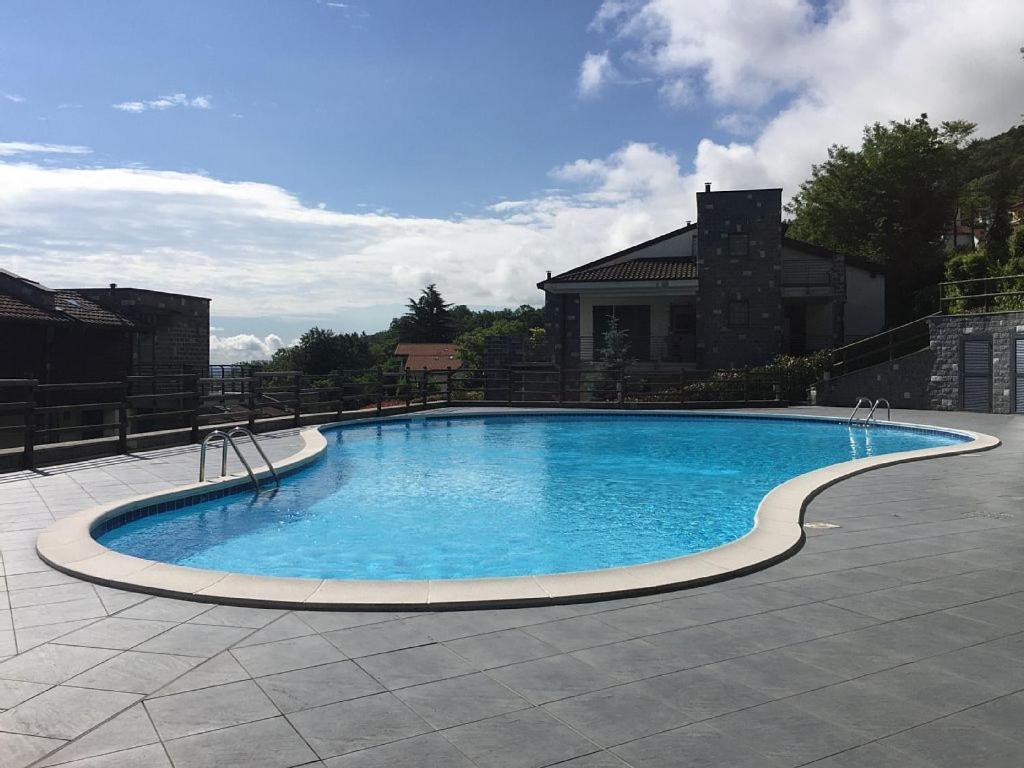 Armonie Del Lago - Lakeview Retreat With Private Garden, Pool & Jacuzzi Бавено Экстерьер фото